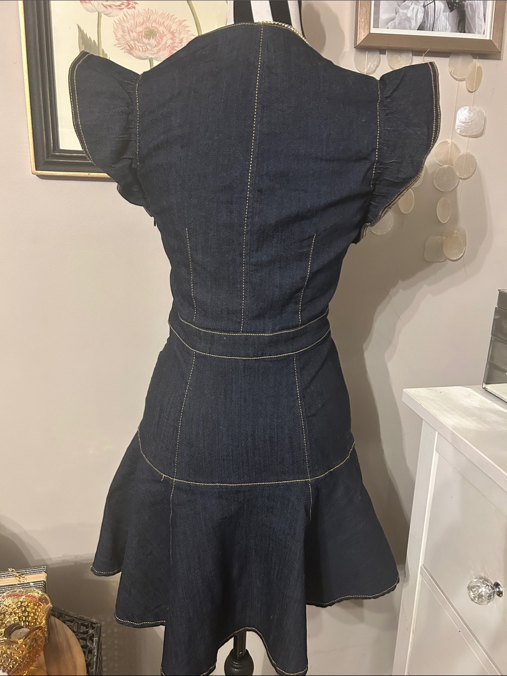 Adorable cinq à sept Dark Indigo Denim with Gold Topstitching and ruffle - Picture 4 of 5
